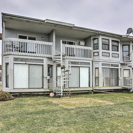 Condo With Balcony, Dock And Access To Lake Erie Sand Beach Exterior photo